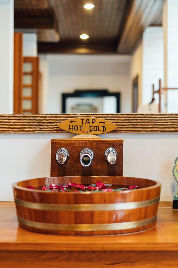 Aureum Palace Hotel & Resort Inle 낭쉐 외부 사진
