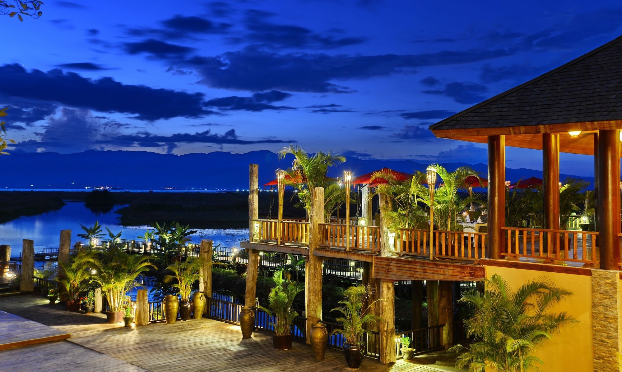 Aureum Palace Hotel & Resort Inle 낭쉐 외부 사진