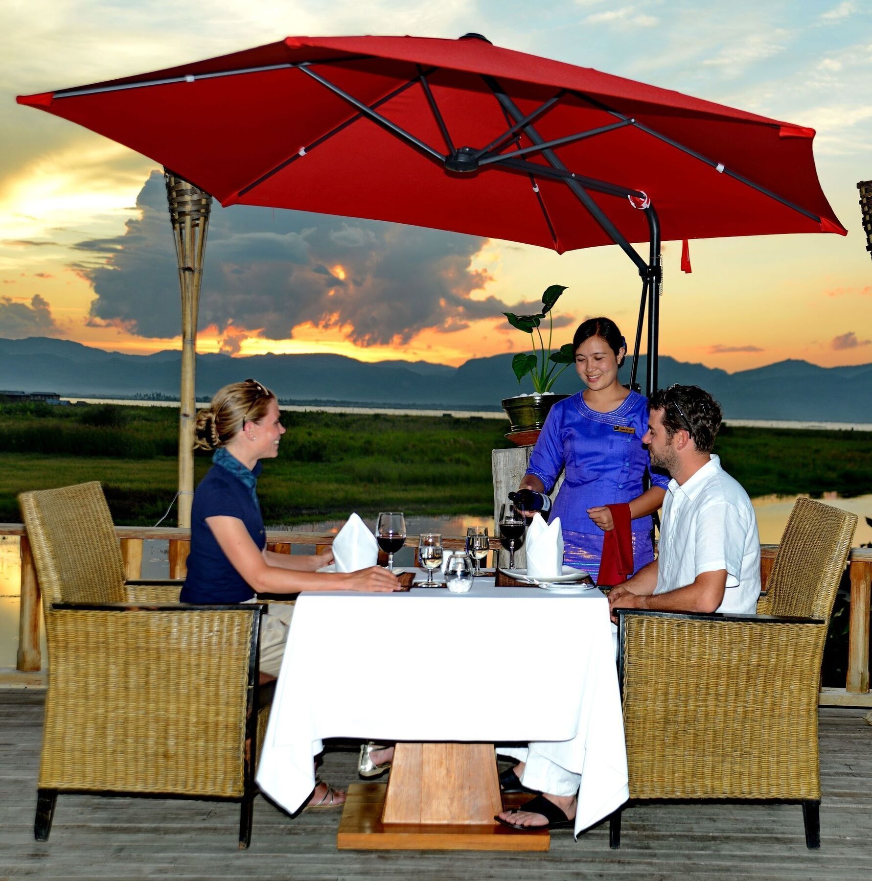 Aureum Palace Hotel & Resort Inle 낭쉐 외부 사진